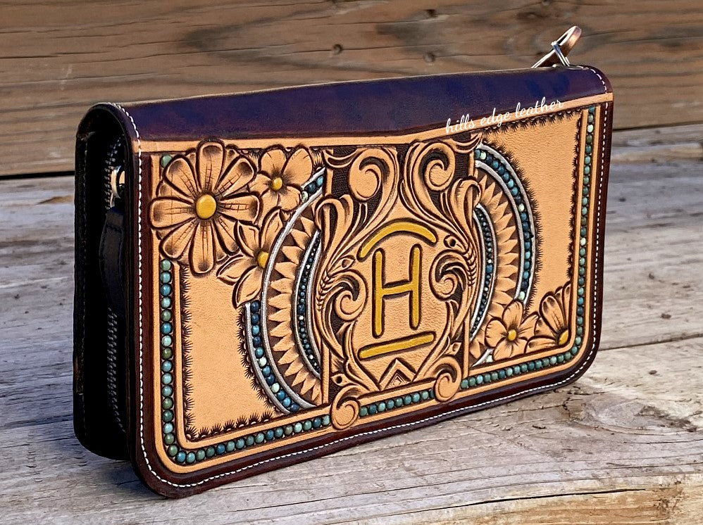 Women's Zippered Clutch