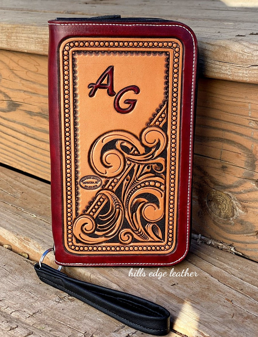 Women's Zippered Clutch